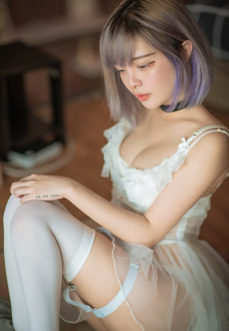 Le Josette model porn pic