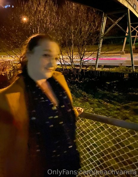 peachvanilla star top gallery