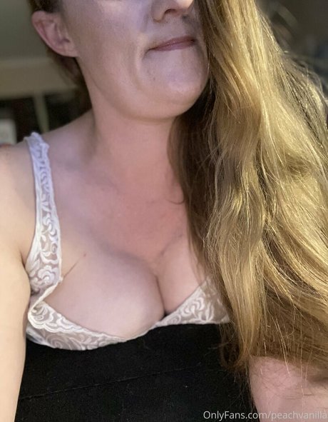 peachvanilla exclusive actress picture