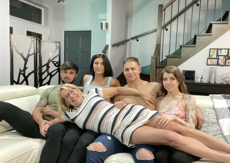 fitcougar 50 pretty actress pictures