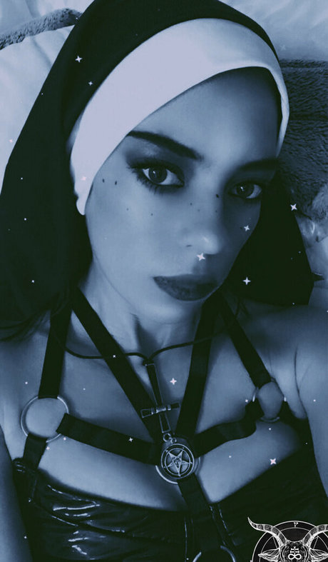 astarothluciferam model exclusive image