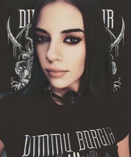 astarothluciferam hd pornstar picture