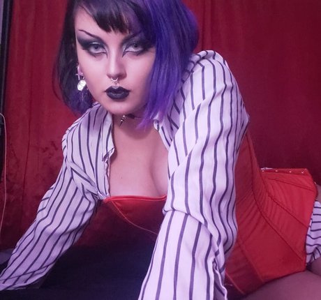 witchhunny star exclusive photos