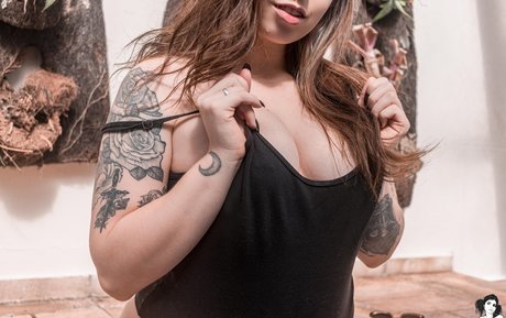 Adistoker sexy star images