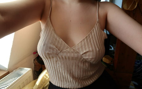 joy elizabeth beautiful actress photos