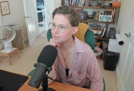 Dodger model sexy images