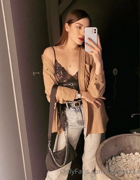 scarlett oharra nudes model picture