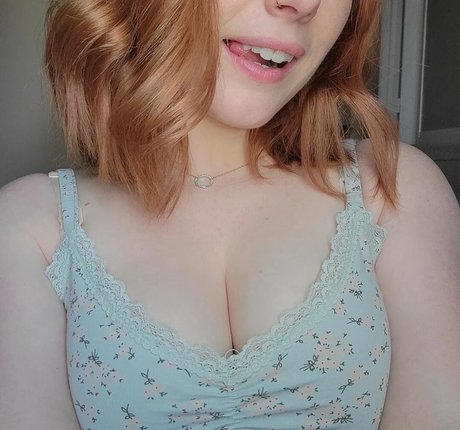 Lily Rogue free actress pic