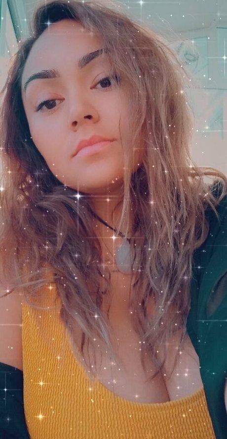 sweetbrownsugar_ naked model image