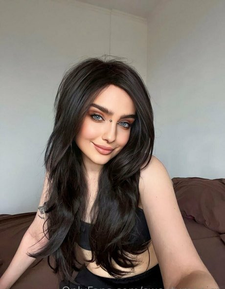 sweetymonica naked pornstar pics