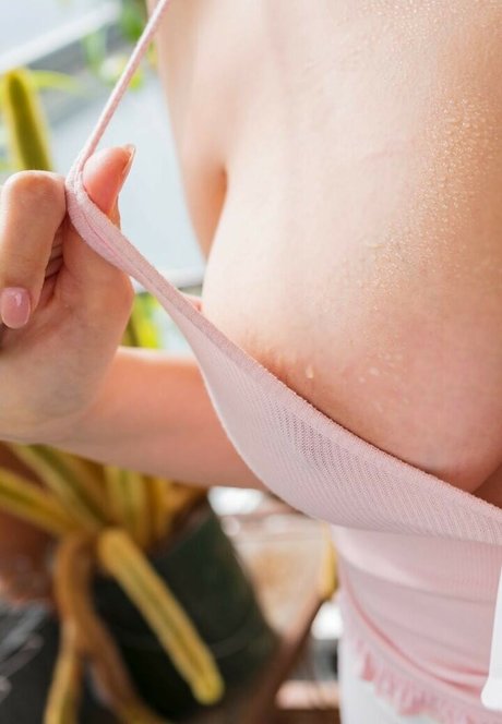 Koibuchi Momona star art image