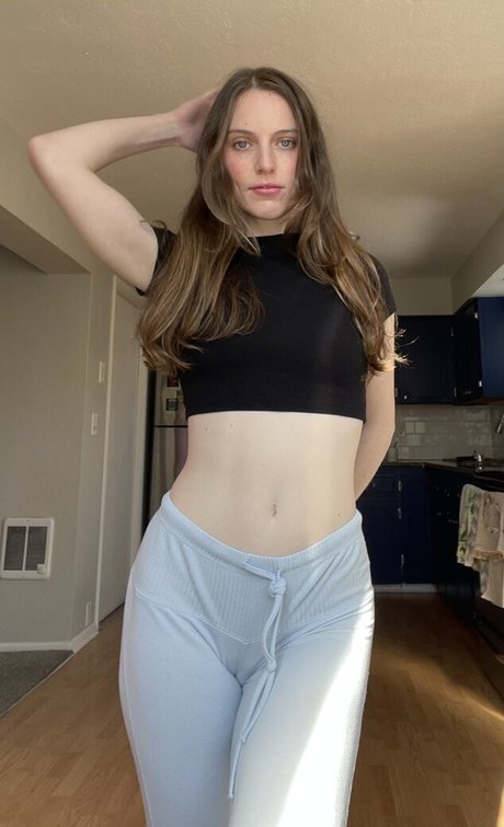 Stella Hayes star exclusive images