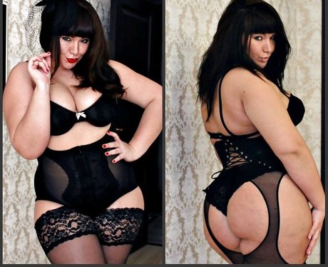 Dasha Kovalenko star erotic image