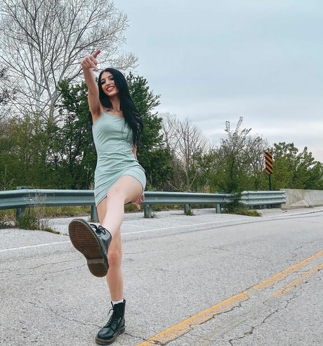 Alison Rainer pornstar pretty pic