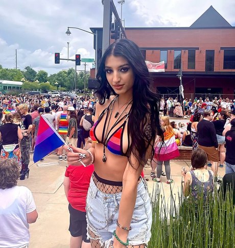 Alison Rainer free pornstar gallery