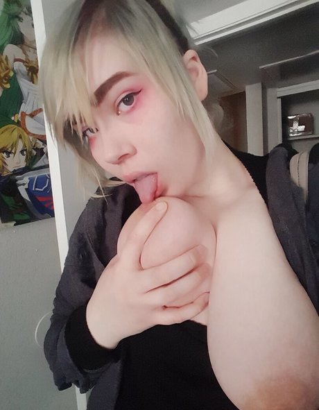 CumRabbitCum model exclusive photo