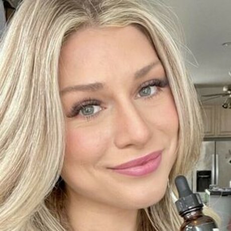 Dannie Rogers star hot photos