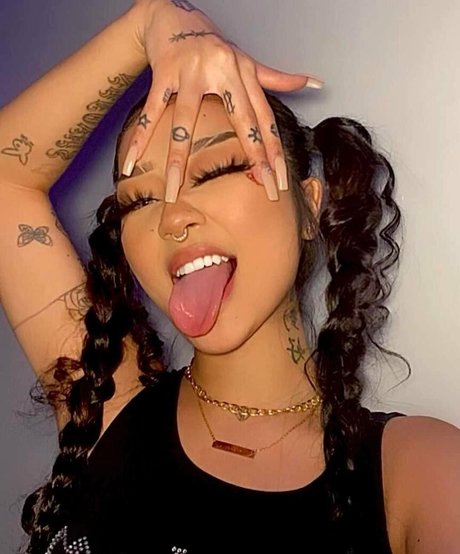 Michelleotp perfect model img