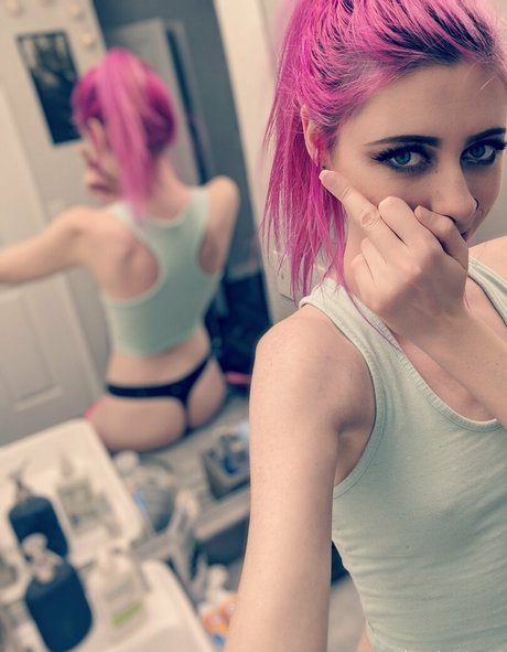 Jade Skye model porn photo