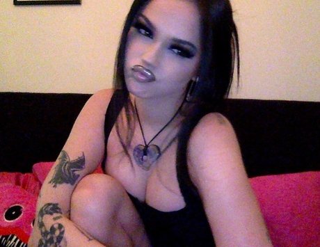Maggie Lindemann pornstar beautiful image