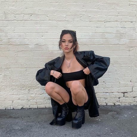 Maggie Lindemann model exclusive pictures