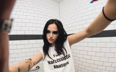 Maggie Lindemann pornstar hd gallery