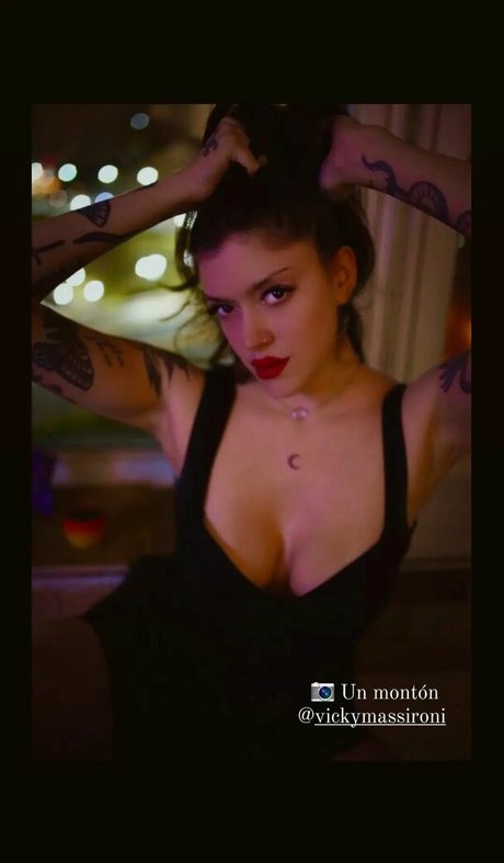 Vicky Massironi star art images