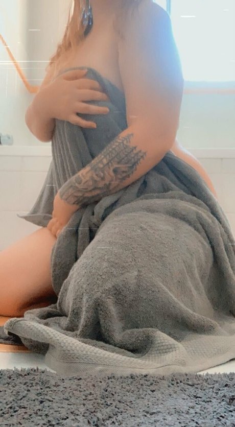 raebabe11 hot pornstar img