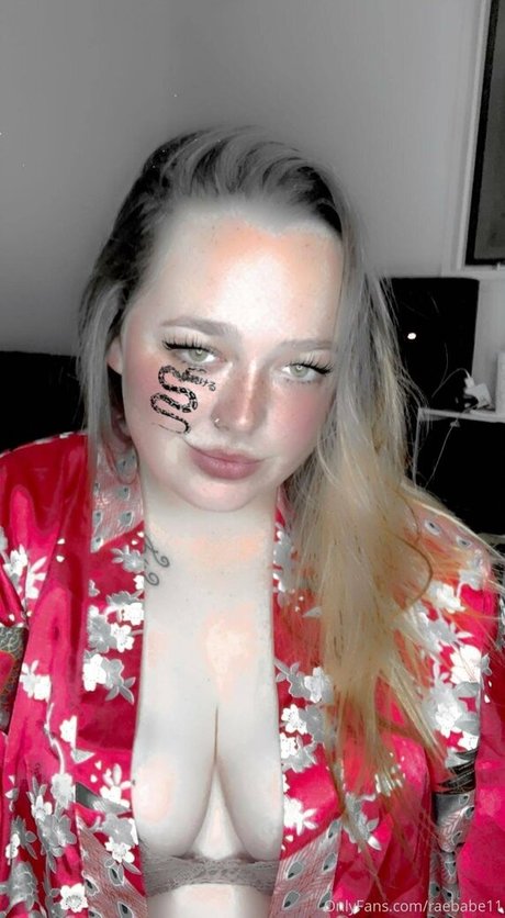raebabe11 model nude pics