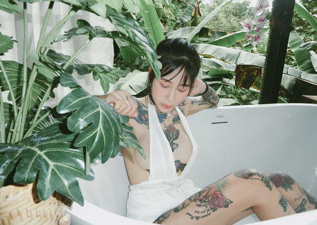 phat11 5 sexy model picture