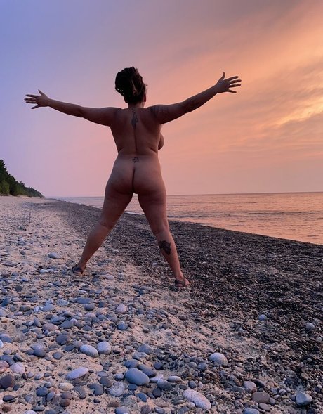 ChristinaGonzalez star pretty archive