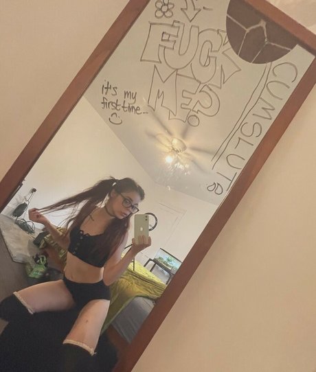 Shegavemethree model beautiful picture