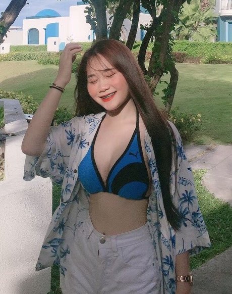 Accpeachyy xxx actress pics