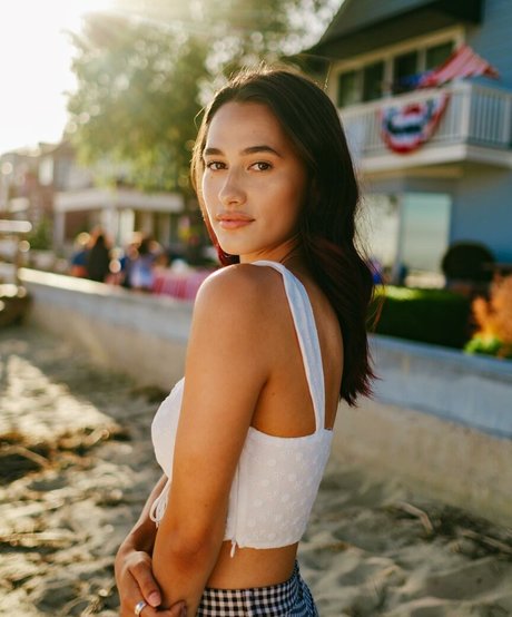 carlieauszler art actress pictures