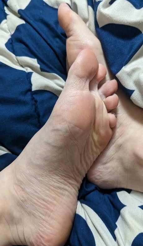 Little Finch pornstar naked archive