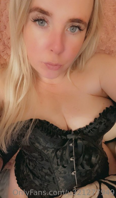 smilelaughshine model nudes pictures