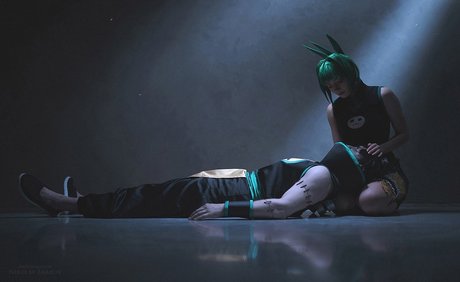 Carry Key nude actress photo