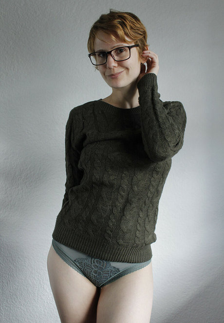 stretchykitten naked pornstar img