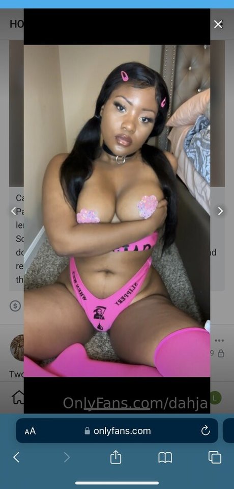 Dahja model naked picture