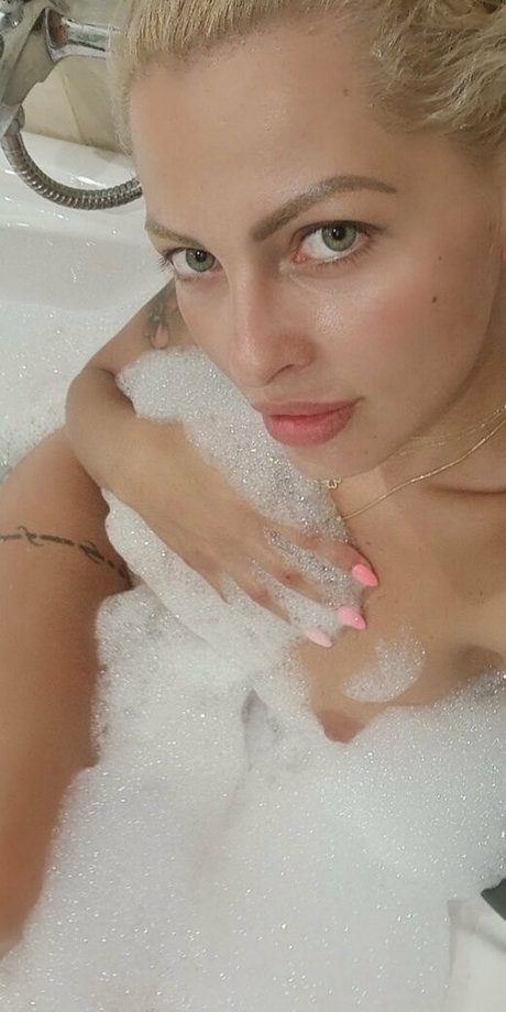 emmie six pornstar xxx galleries