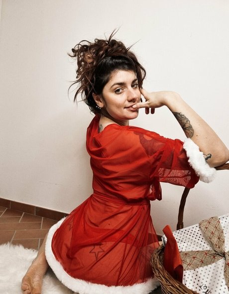 laurettavixen nudes star gallery