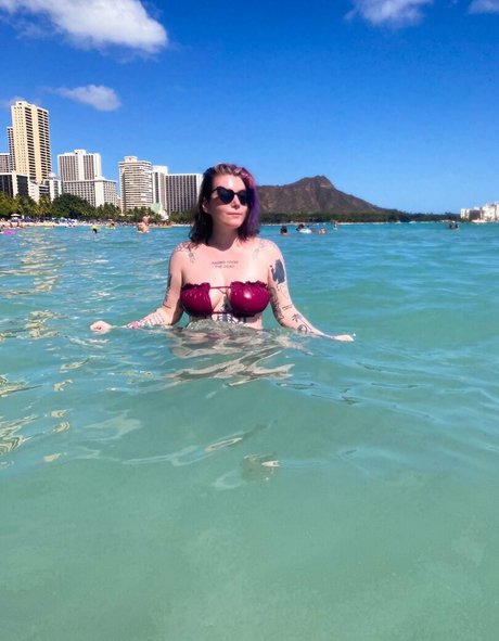 Ready To Glare pornstar naked archive