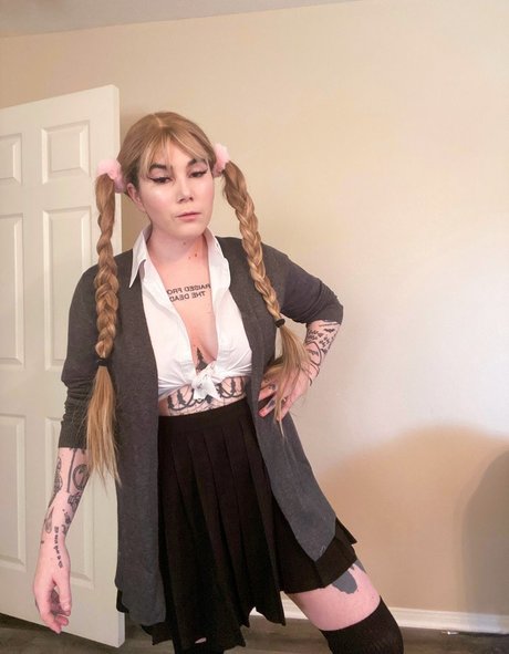 Ready To Glare pornstar pretty images