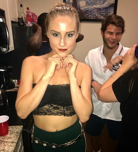 Kendall Ripetta sexy actress image