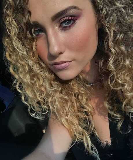 Kendall Ripetta hot star gallery