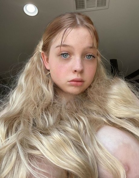 lilacjoon hot star pics