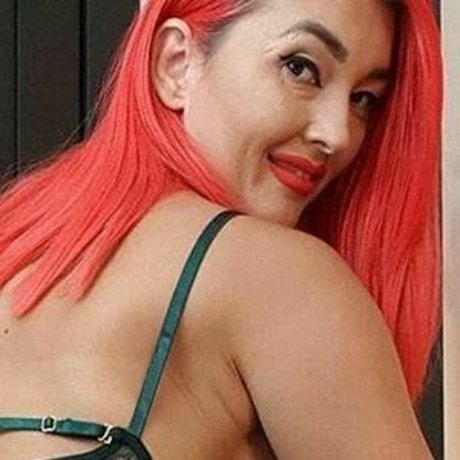 obedientsltt nude star galleries