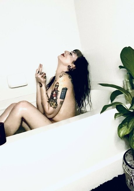 mars from earth pornstar nude photo