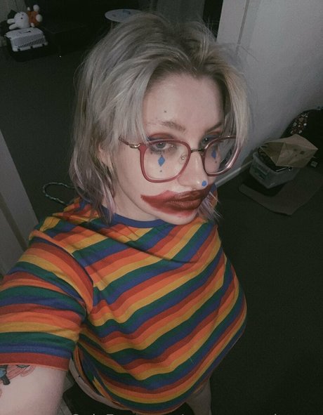 rosemaryprincess model naked photo