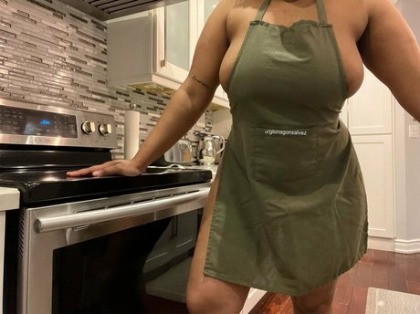 Gloria Gonsalvez star pretty images